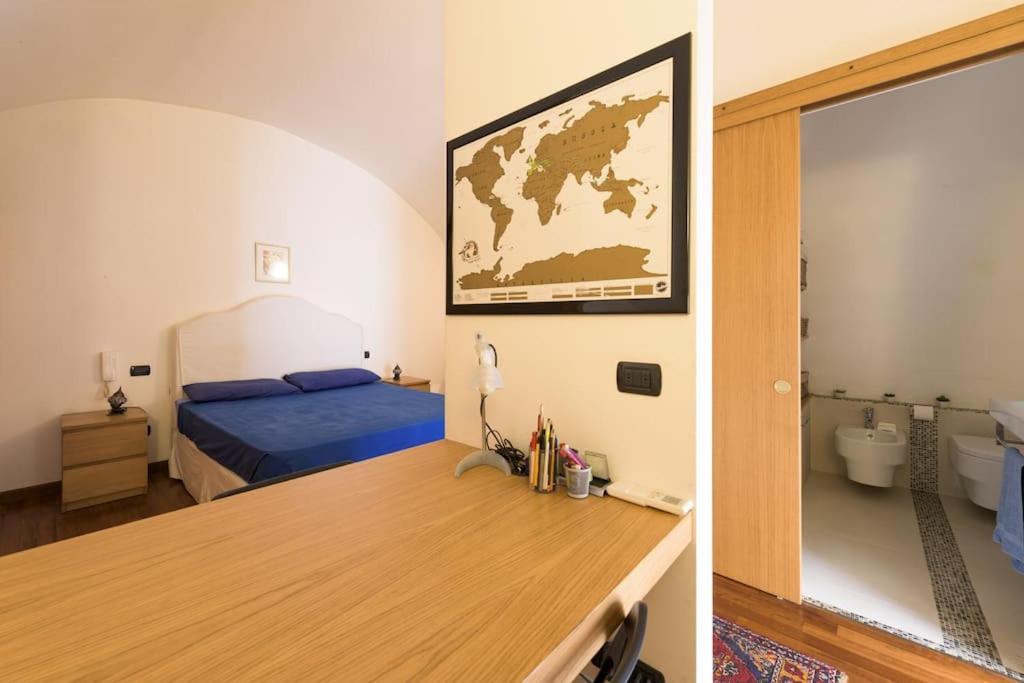 Traditional Apartment In Old City Bari Exterior photo